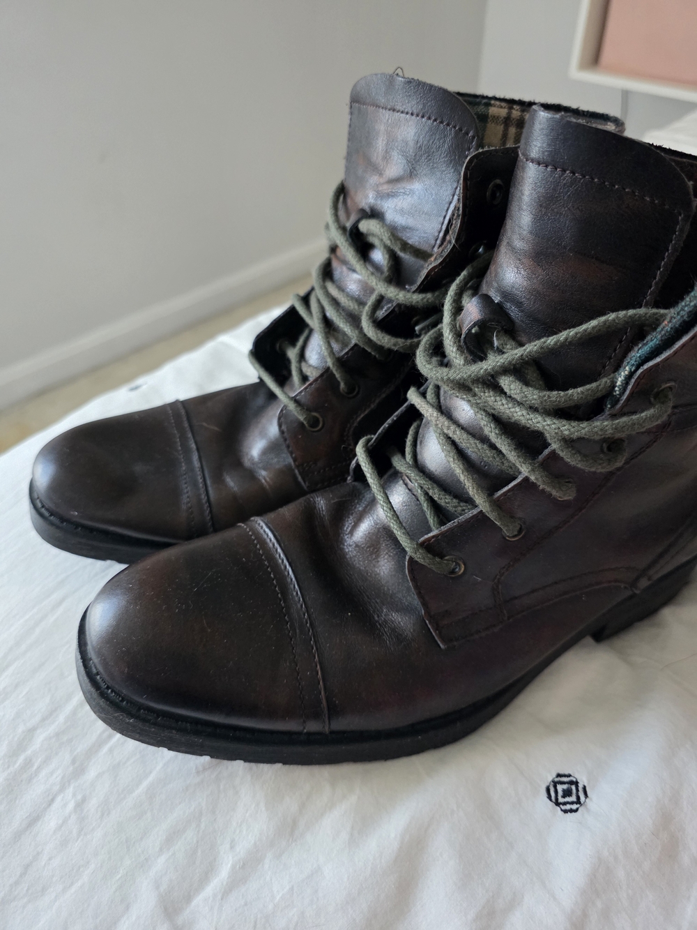 Bass Hunter Men's Brown Leather Lace-Up Boots with Olive Laces